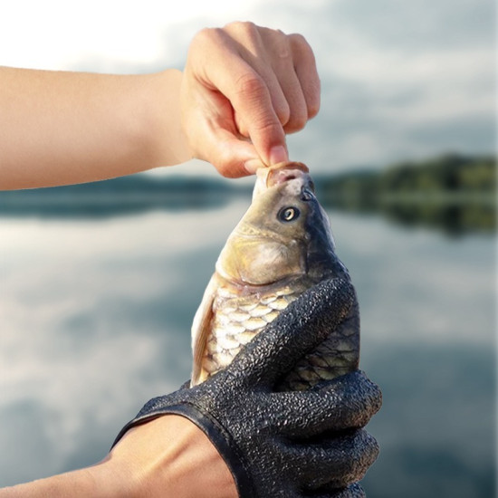 Left hand FISHING GLOVE With Telescoping Buckle 