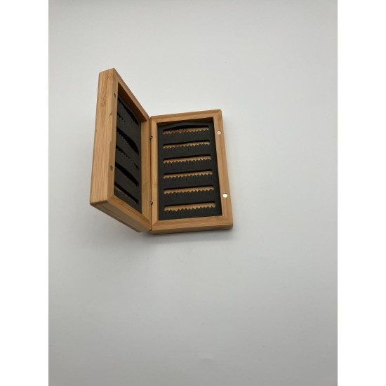 FLY BOX BAMBOO