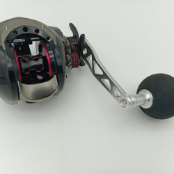 BAT 100 EXCELLENT BAITCASTER