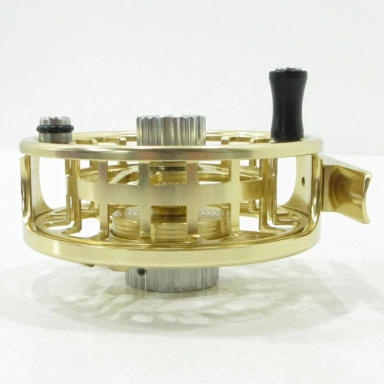 MAXCATCH AVID PRO GOLDEN REEL