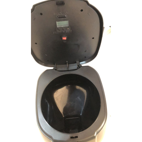 AOUTOMATIC FISH FEEDER AOUTOMATIC FISH FEEDER