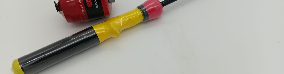 KIDS FISHING ROD AND REEL COMBO YELLOW AND RED