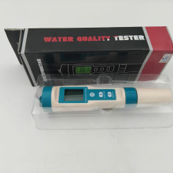 MULTIFUNCTION WATER QUALITY METER